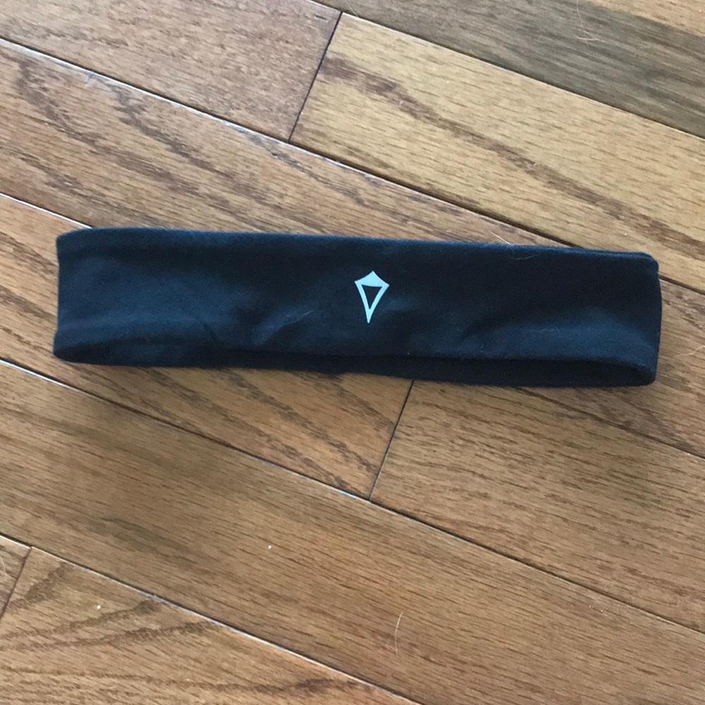 Black Ivivva headband